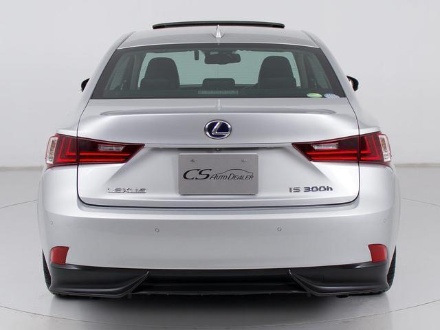 ＩＳ ＩＳ３００ｈ　バージョンＬ　（禁煙車）（サンルーフ）（点検記録簿１２枚）（新品スピンドル）（ＳＳＲ製１９インチＡＷ）（衝突軽減）（レーダークルーズ）（連眼ＬＥＤライト）（黒本革）（冷暖房シート）（クリアランスソナー）（ＳＤナビ）（16枚目）