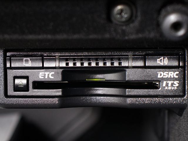 ＩＳ ＩＳ３００ｈ　バージョンＬ　（禁煙車）（サンルーフ）（点検記録簿１２枚）（新品スピンドル）（ＳＳＲ製１９インチＡＷ）（衝突軽減）（レーダークルーズ）（連眼ＬＥＤライト）（黒本革）（冷暖房シート）（クリアランスソナー）（ＳＤナビ）（35枚目）