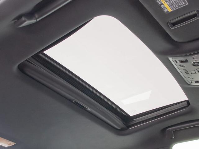 ＩＳ ＩＳ３００ｈ　Ｆスポーツ　（禁煙車）（サンルーフ）（アルミホイール傷無し）（Ｆスポーツ専用赤ハーフレザーシート）（連眼ＬＥＤヘッドライト）（ＳＤマルチナビ）（シートヒーター）（クルーズコントロール）（バックモニター）（6枚目）