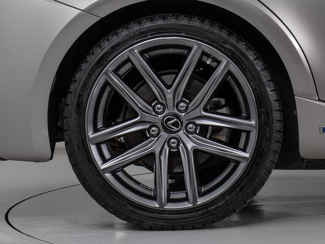 ＩＳ ＩＳ３００ｈ　Ｆスポーツ　（禁煙車）（サンルーフ）（アルミホイール傷無し）（Ｆスポーツ専用赤ハーフレザーシート）（連眼ＬＥＤヘッドライト）（ＳＤマルチナビ）（シートヒーター）（クルーズコントロール）（バックモニター）（27枚目）