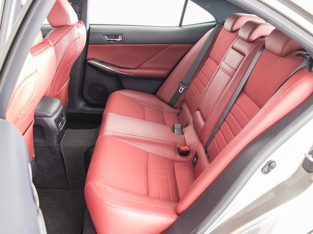 ＩＳ ＩＳ３００ｈ　Ｆスポーツ　（禁煙車）（サンルーフ）（アルミホイール傷無し）（Ｆスポーツ専用赤ハーフレザーシート）（連眼ＬＥＤヘッドライト）（ＳＤマルチナビ）（シートヒーター）（クルーズコントロール）（バックモニター）（34枚目）