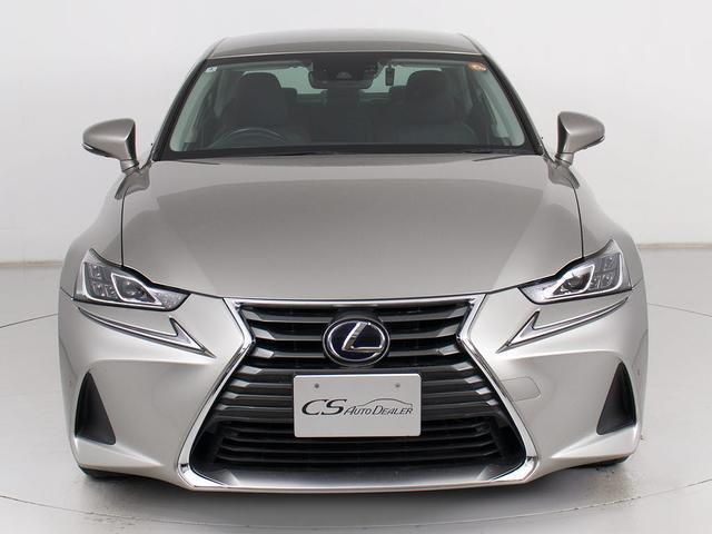 ＩＳ ＩＳ３００ｈ　バージョンＬ　（後期型）（整備記録簿１６枚）（全画面ＳＤナビ）（ＡＷリペア実施車両）（セーフティシステム＋）（衝突軽減）（レーダークルーズ）（ＢＳＭ）（クリアランスソナー）（黒本革）（冷暖房シート）（ＬＥＤライト）（10枚目）