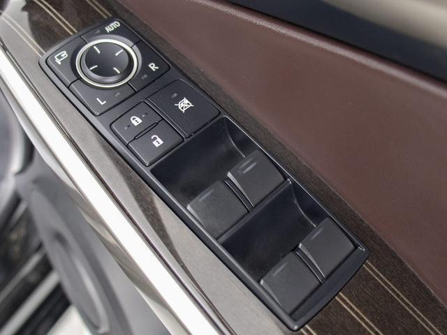 ＩＳ ＩＳ３００ｈ　バージョンＬ　（禁煙車）（後期型）（サンルーフ）（全画面ＳＤナビ）（マークレビンソン）（ＢＳＭ）（ＲＣＴＡ）（クリアランスソナー）（セーフティシステム＋）（連眼ＬＥＤライト）（茶本革）（冷暖房シート）（前車追従）（31枚目）