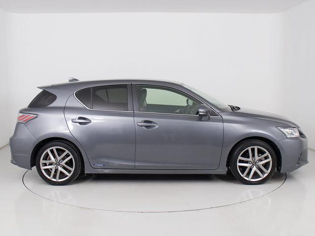 ＣＴ ＣＴ２００ｈ　クールツーリングスタイル　（禁煙車）（後期型）（記録簿１７枚）（ＳＤナビ）（特別仕様車）（レーダークルーズ）（プリクラッシュ）（クリアランスソナー）（パワーシート）（シートヒーター）（ハーフレザーシート）（バックカメラ）ＬＥＤ（17枚目）
