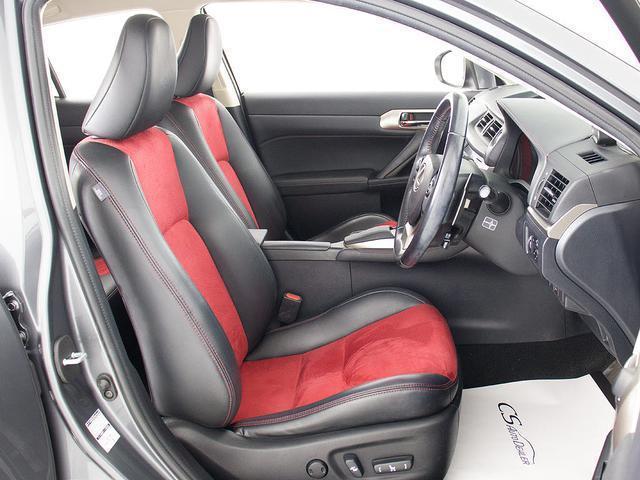 ＣＴ ＣＴ２００ｈ　クールツーリングスタイル　（禁煙車）（後期型）（記録簿１７枚）（ＳＤナビ）（特別仕様車）（レーダークルーズ）（プリクラッシュ）（クリアランスソナー）（パワーシート）（シートヒーター）（ハーフレザーシート）（バックカメラ）ＬＥＤ（26枚目）