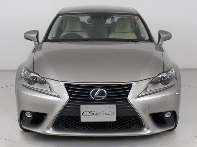 ＩＳ ＩＳ３００ｈ　バージョンＬ　（禁煙車）（レーダークルーズ）（プリクラッシュ）（ＢＳＭ）（クリアランスソナー）（白本革）（シートヒーター）（エアシート）（リアシェード）（連眼ＬＥＤヘッドライト）（ＳＤナビ）（Ｂｌｕｅｔｏｏｔｈ）（12枚目）