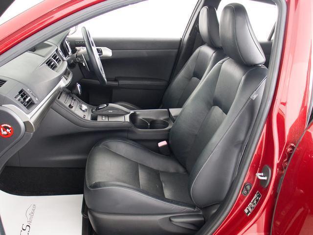 ＣＴ ＣＴ２００ｈ　Ｆスポーツ　（禁煙車）（整備点検記録簿２６枚）（サンルーフ）（新品スピンドル）（レーダークルーズ）（プリクラッシュ）（クリアランスソナー）（ＬＥＤヘッドライト）（黒本革）（シートヒーター）（シートメモリー）（30枚目）