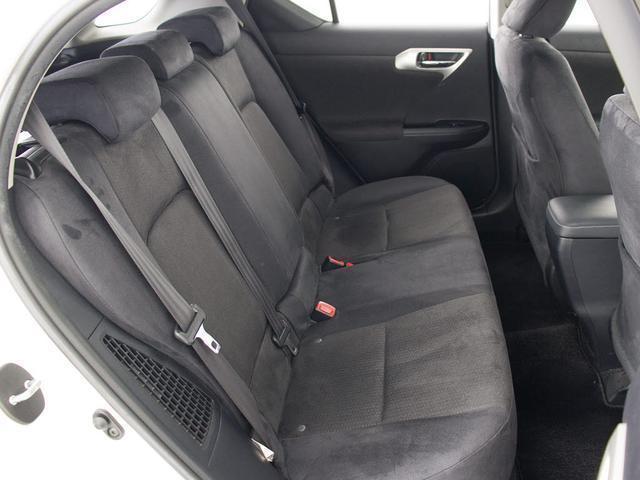 ＣＴ ＣＴ２００ｈ　バージョンＣ　（禁煙車）（記録簿２３枚）（新品スピンドル）（ＬＥＤヘッドライト）（オートクルーズ）（シートヒーター）（ＨＤＤマルチナビ）（カラーバックモニター）（Ｂｌｕｅｔｏｏｔｈオーディオ）（ＤＶＤ＆ＣＤ再生可）（27枚目）