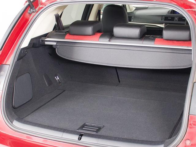 ＣＴ ＣＴ２００ｈ　クールツーリングスタイル　（禁煙車）（特別仕様）（サンルーフ）（ルーフブラック）（Ｆスポーツグリル）（専用ハーフレザー）（ＳＤナビ）（レーダークルーズ）（衝突軽減）（クリアランスソナー）（ＬＥＤヘッドライト）（シートヒーター）（22枚目）