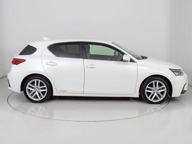 ＣＴ ＣＴ２００ｈ　バージョンＬ　（禁煙車）（後期型）（全画面ＳＤナビ）（プリクラッシュ）（レーダークルーズ）（ＬＫＡ）（クリアランスソナー）（ＬＥＤヘッドライト）（茶本革）（シートヒーター）（バックモニター）（Ｂｌｕｅｔｏｏｔｈ）（17枚目）