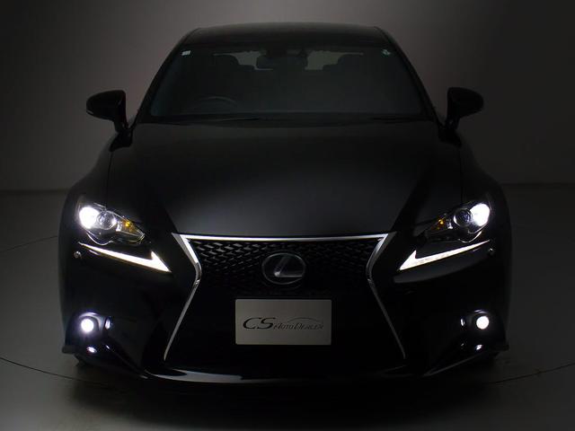ＩＳ ＩＳ３００ｈ　Ｆスポーツ　（クロスライン）（特別仕様車）（レーダークルーズ）（プリクラッシュ）（ＢＳＭ）（クリアランスソナー）（ブラック＆レッド本革シート）（シートヒーター）（エアシート）（ステアリングヒーター）（ＳＤナビ）（18枚目）