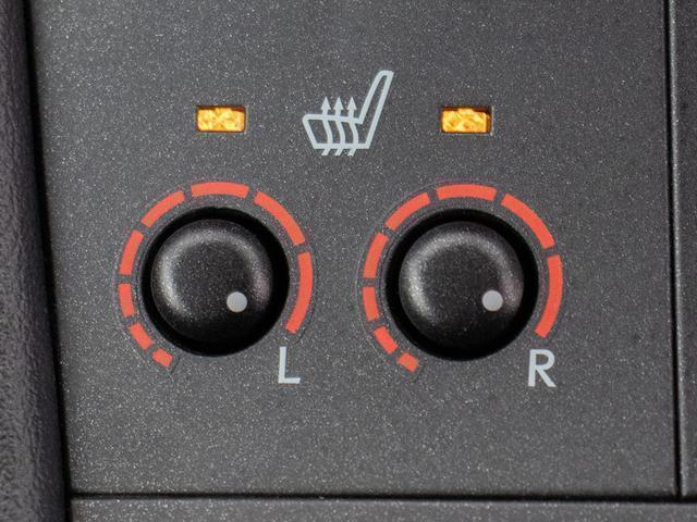 ＣＴ ＣＴ２００ｈ　バージョンＣ　（禁煙車）（整備記録簿６枚）（スピンドルエアロ）（新品黒革調シート）（連眼ＬＥＤヘッドライト）（オートクルーズ）（シートヒーター）（ＨＤＤワイドマルチナビ）（カラーバックモニター）（Ｂｌｕｅｔｏｏｔｈ（6枚目）