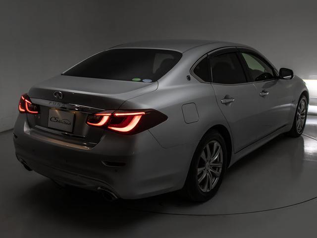 フーガハイブリッド ベースグレード　（禁煙車）（後期型）（オプション本革パッケージ）（インテリジェントクルーズ）（衝突軽減）（アラウンドビュー）（ＬＥＤヘッドライト）（クリアランスソナー）（黒本革）（冷暖房シート）（ＨＤＤナビ）（20枚目）