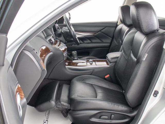 フーガハイブリッド ベースグレード　（禁煙車）（後期型）（オプション本革パッケージ）（インテリジェントクルーズ）（衝突軽減）（アラウンドビュー）（ＬＥＤヘッドライト）（クリアランスソナー）（黒本革）（冷暖房シート）（ＨＤＤナビ）（24枚目）