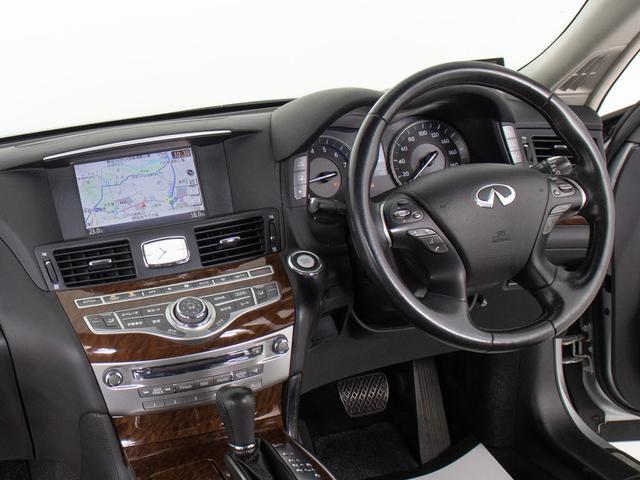 フーガハイブリッド ベースグレード　（禁煙車）（後期型）（オプション本革パッケージ）（インテリジェントクルーズ）（衝突軽減）（アラウンドビュー）（ＬＥＤヘッドライト）（クリアランスソナー）（黒本革）（冷暖房シート）（ＨＤＤナビ）（31枚目）