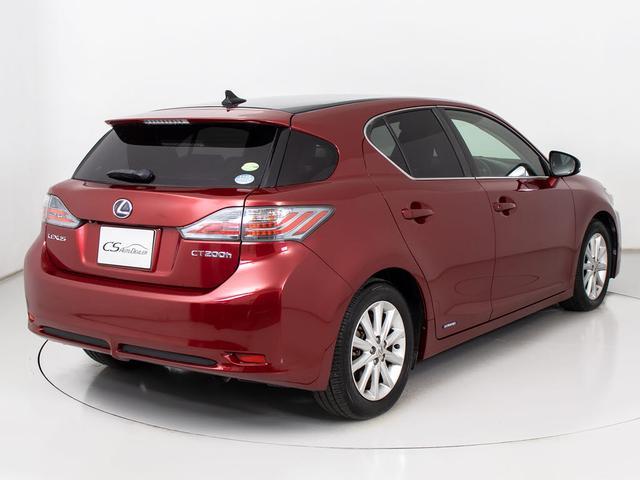 ＣＴ ＣＴ２００ｈ　バージョンＣ　（禁煙車）（スピンドルバンパーカスタム）（ルーフブラック）（シートヒーター）（オートクルーズコントロール）（ＨＤＤナビ）（ブラック＆レッドファブリックシート）（Ｂｌｕｅｔｏｏｔｈ）（バックモニター）（16枚目）