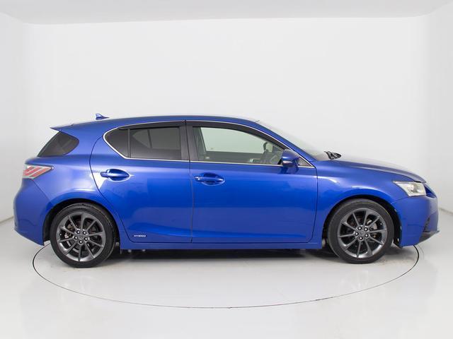 CT CT200h バージョンL (禁煙車)(点検整備記録簿16枚)(FスポーツスピンドルVer)(クリアランスソナー)(黒本革シート)(LEDライト)(シートヒーター)(電動シート)(クルーズコントロール)(HDDマルチナビ)(16枚目)