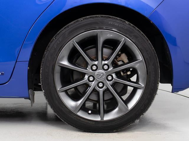 CT CT200h バージョンL (禁煙車)(点検整備記録簿16枚)(FスポーツスピンドルVer)(クリアランスソナー)(黒本革シート)(LEDライト)(シートヒーター)(電動シート)(クルーズコントロール)(HDDマルチナビ)(22枚目)