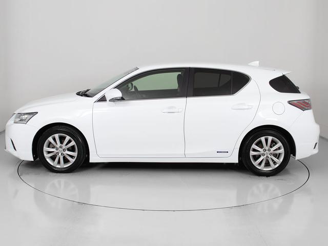 CT CT200h バージョンC (禁煙車)(後期型)(SDマルチナビ)(シートヒーター)(パワーシート)(ブラックファブリック)(LEDヘッドライト)(オートクルーズコントロール)(Bluetooth)(バックモニター)(フルセグ)(12枚目)