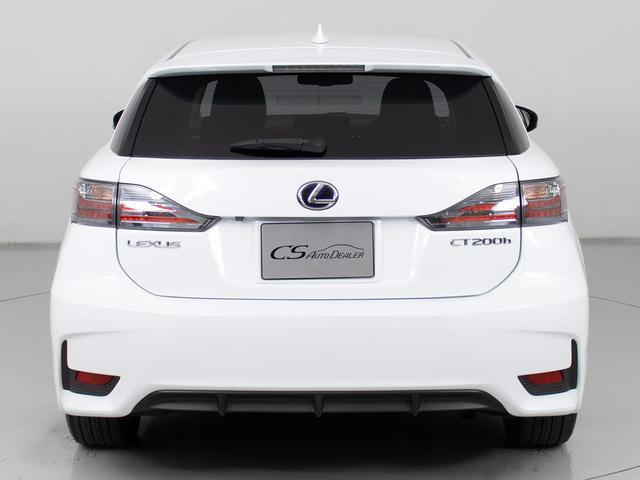 CT CT200h バージョンC (禁煙車)(後期型)(SDマルチナビ)(シートヒーター)(パワーシート)(ブラックファブリック)(LEDヘッドライト)(オートクルーズコントロール)(Bluetooth)(バックモニター)(フルセグ)(14枚目)