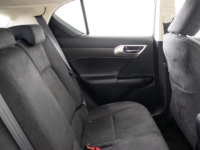 CT CT200h バージョンC (禁煙車)(後期型)(SDマルチナビ)(シートヒーター)(パワーシート)(ブラックファブリック)(LEDヘッドライト)(オートクルーズコントロール)(Bluetooth)(バックモニター)(フルセグ)(31枚目)