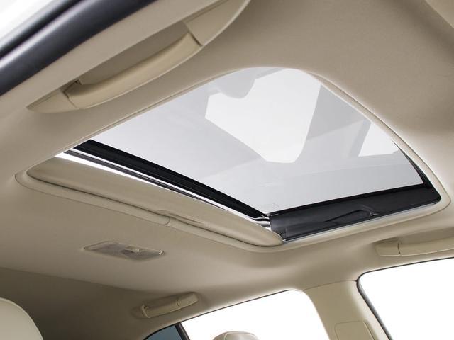 CT CT200h バージョンC (最終後期)(全画面SDナビ)(サンルーフ)(セーフティシステム+)(レーダークルーズ)(衝突軽減)(クリアランスソナー)(LEDヘッドライト)(ハーフレザー)(シートヒーター)(17インチAW)(4枚目)