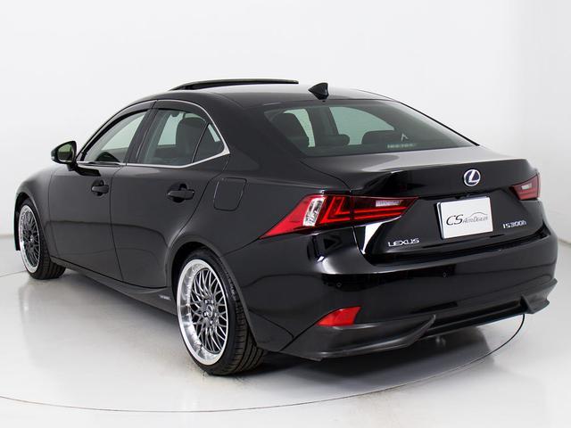 ＩＳ ＩＳ３００ｈ　バージョンＬ　（新品１９インチアルミ）（禁煙車）（サンルーフ）（スピンドルエアロ）（プリクラッシュ）（レーダークルーズ）（ＢＳＭ）（クリアランスソナー）（ＬＥＤヘッドライト）（黒本革）（エアシート）（シートヒーター（16枚目）
