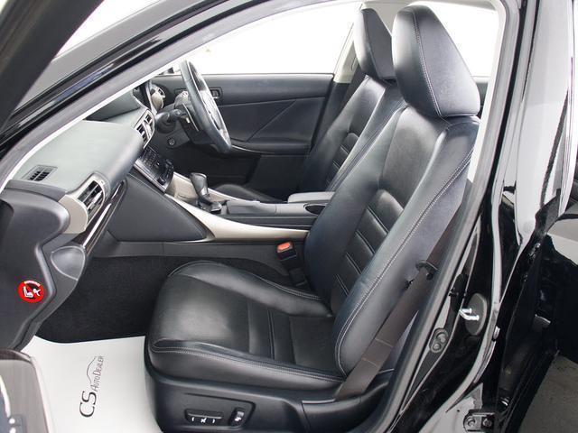 ＩＳ ＩＳ３００ｈ　バージョンＬ　（新品１９インチアルミ）（禁煙車）（サンルーフ）（スピンドルエアロ）（プリクラッシュ）（レーダークルーズ）（ＢＳＭ）（クリアランスソナー）（ＬＥＤヘッドライト）（黒本革）（エアシート）（シートヒーター（28枚目）