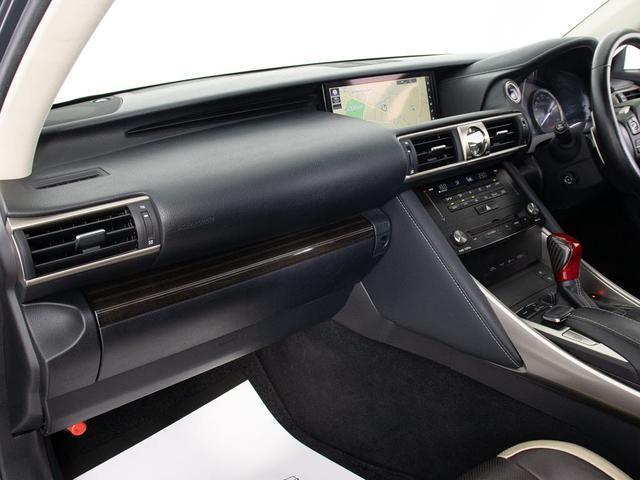 IS IS300h バージョンL (BMW純正ドラバイトグレー)(サンルーフ)(整備記録簿9枚)(HRE製18インチアルミホイール)(全画面SDナビ)(BLITZ製車高調)(セーフティシステム+)(本革)(33枚目)