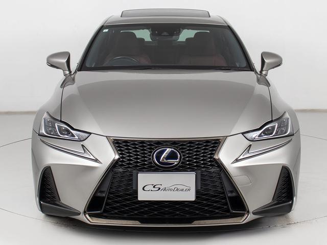 IS IS300h Fスポーツ (禁煙車)(後期型)(全画面SDナビ)(サンルーフ)(Fスポーツ専用赤本革シート)(クリアランスソナー)(セーフティシステム+)(LEDライト)(エアシート)(シートヒーター)(Bluetooth)(12枚目)