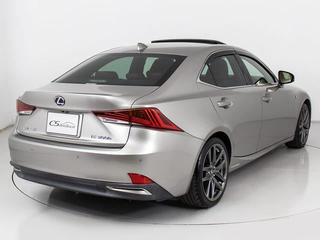 IS IS300h Fスポーツ (禁煙車)(後期型)(全画面SDナビ)(サンルーフ)(Fスポーツ専用赤本革シート)(クリアランスソナー)(セーフティシステム+)(LEDライト)(エアシート)(シートヒーター)(Bluetooth)(17枚目)