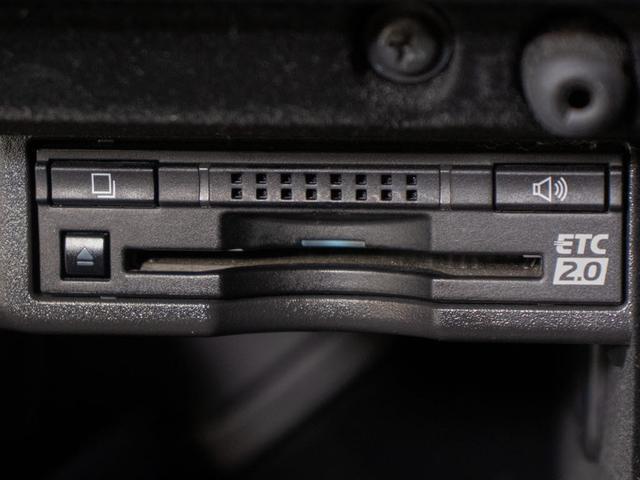 IS IS300h Fスポーツ (禁煙車)(後期型)(全画面SDナビ)(サンルーフ)(Fスポーツ専用赤本革シート)(クリアランスソナー)(セーフティシステム+)(LEDライト)(エアシート)(シートヒーター)(Bluetooth)(37枚目)