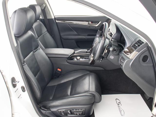 ＧＳ ＧＳ３００ｈ　バージョンＬ　（マークレビンソン）（ドライバーモニター）（レーダークルーズ）（プリクラッシュ）（ＢＳＭ）（クリアランスソナー）（シートヒーター）（エアシート）（パワートランク）（黒本革）（後席コントロールパネル）（22枚目）
