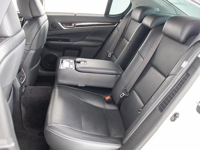 ＧＳ ＧＳ３００ｈ　バージョンＬ　（マークレビンソン）（ドライバーモニター）（レーダークルーズ）（プリクラッシュ）（ＢＳＭ）（クリアランスソナー）（シートヒーター）（エアシート）（パワートランク）（黒本革）（後席コントロールパネル）（25枚目）