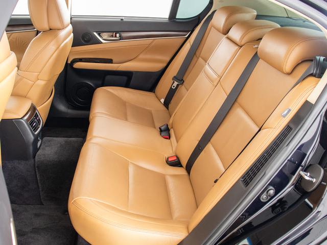 GS GS450h バージョンL (HUD)(LEDヘッドライト)(後席コントロールパネル)(茶本革)(クルーズコントロール)(エアシート)(シートヒーター)(HDDナビ)(バックカメラ)(CD&DVD再生可)(Bluetooth)(24枚目)