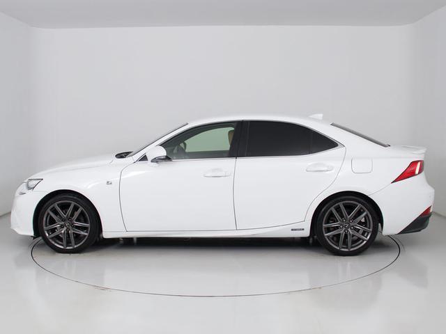 IS IS300h Fスポーツ (禁煙車)(レーダークルーズ)(プリクラッシュ)(クリアランスソナー)(BSM)(茶本革)(シートヒーター)(エアシート)(シートメモリー)(パワーシート)(LEDヘッドライト)(SDマルチナビ)(15枚目)