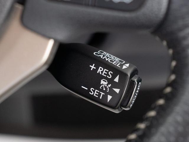 IS IS300h Fスポーツ (禁煙車)(ワンオーナー)(マークレビンソン)(レーダークルーズ)(プリクラッシュ)(クリアランスソナー)(BSM)(LDA)(黒本革)(冷暖房シート)(ステアリングヒーター)(SDマルチナビ)(10枚目)