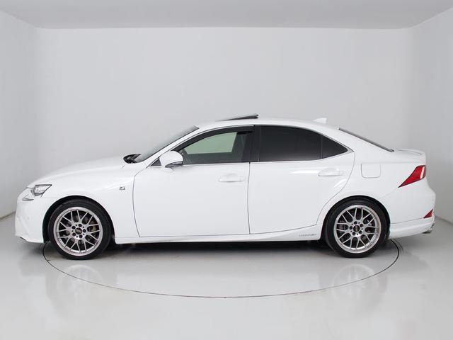IS IS300h FスポーツXライン (整備点検記録簿8枚)(特別仕様車)(サンルーフ)(BBS18インチAW)(エアロカスタム)(4本出しマフラー)(レーダークルーズ)(プリクラッシュ)(BSM)(クリアランスソナー)(冷暖房シート)(14枚目)