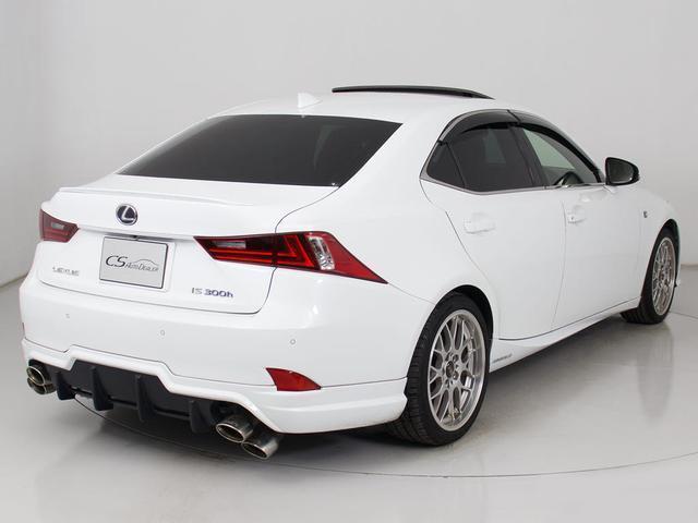 IS IS300h FスポーツXライン (整備点検記録簿8枚)(特別仕様車)(サンルーフ)(BBS18インチAW)(エアロカスタム)(4本出しマフラー)(レーダークルーズ)(プリクラッシュ)(BSM)(クリアランスソナー)(冷暖房シート)(17枚目)