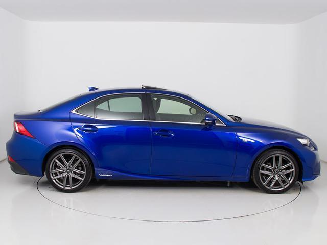 社外アルミホイール取付・スピンドルエアロ取付・各メーカーエアロ取付・車高調・ローダウン・ライトカスタム・スモークフィルム施工ＯＫ！お気軽にご相談下さい！