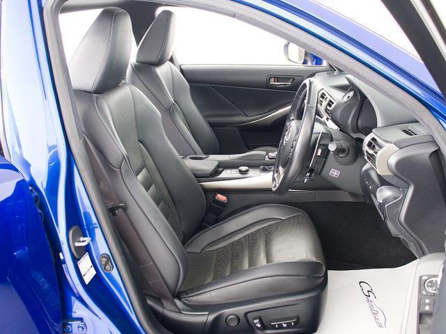 電動パワーシート完備！細かな自身に合ったドライビングポジションの設定が可能となります！