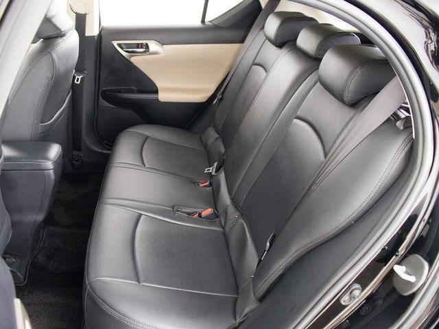 ＣＴ ＣＴ２００ｈ　バージョンＣ　（禁煙車）（記録簿８枚）（最終後期型）（全画面ＳＤナビ）（レーダークルーズ）（プリクラッシュ）（クリアランスソナー）（ＬＥＤヘッドライト）（黒合皮シート）（シートヒーター）（Ｂｌｕｅｔｏｏｔｈ）（30枚目）