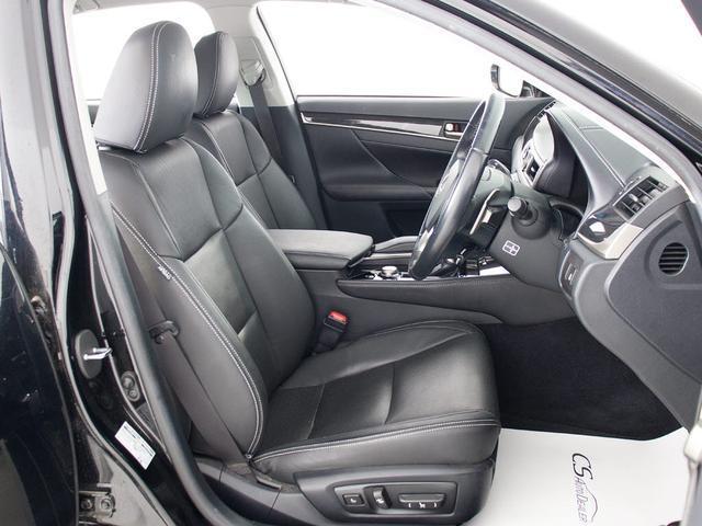 電動パワーシート完備！細かな自身に合ったドライビングポジションの設定が可能となります！