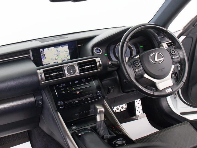 IS IS300h Fスポーツ (禁煙車)(サンルーフ)(レーダークルーズ)(プリクラッシュ)(クリアランスソナー)(BSM)(LEDヘッドライト)(黒本革)(シートヒーター)(エアシート)(SDナビ)(Bluetooth)(36枚目)