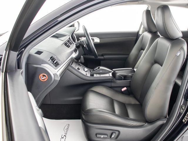 CT CT200h クリエイティブ テキスタイルインテリア (サンルーフ)(新品スピンドルエアロ)(ガナドール製マフラー)(L-TEXシート)(連眼LEDライト)(シートヒーター)(クルーズコントロール)(Bluetooth)(シートメモリー)(パワーシート)(25枚目)