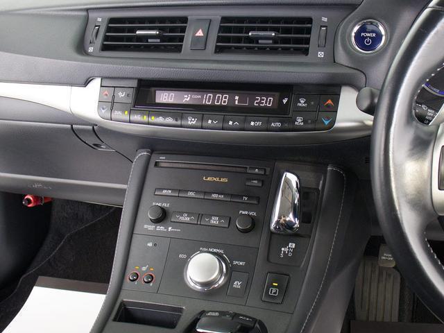 ＣＤはもちろんの事、ＤＶＤ再生も可能です。フルセグ地デジにも対応しさらにＢｌｕｅｔｏｏｔｈにも対応しております