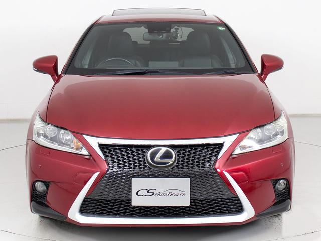 禁煙車です！室内は嫌なニオイも無く、すごく綺麗な状態です！タバコのニオイが苦手なお客様必見です！快適にご乗車頂けます！！