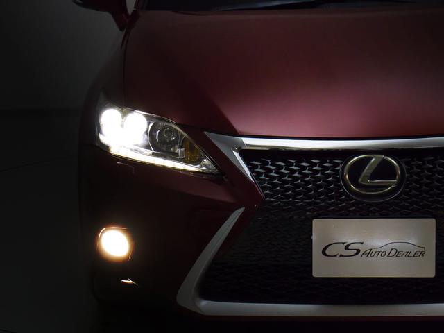 フロントビューの存在感をご覧ください！！ヘッドライトは視界良好のライト、さらにフォグライト搭載。デザイン性も高いのが特権です。