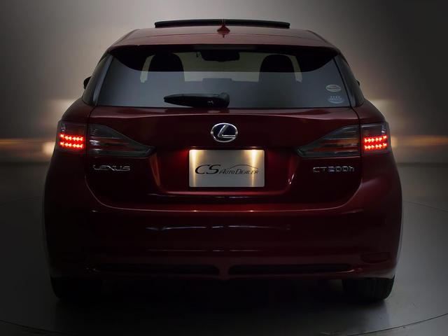 テールスモーク加工、スポイラー取付等々ドレスアップ可能です。違う角度が見たい・・・等のご要望御座いましたら是非お声掛け下さい！！お写真をお送りさせて頂きます。