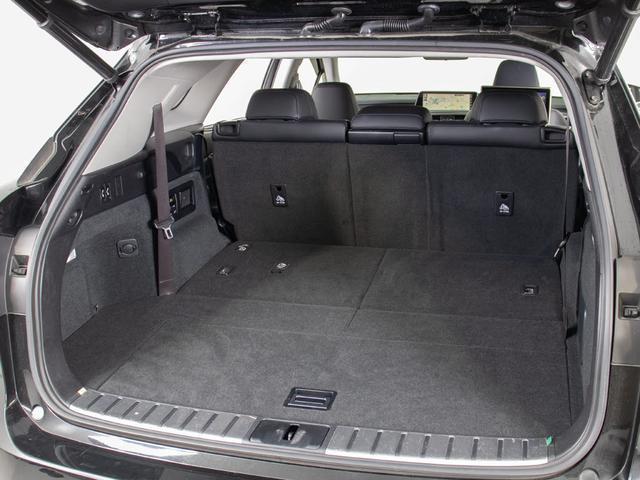 RX RX450hL (禁煙車)(サンルーフ)(7人乗り)(リアエンター)(4WD)(レクサスセーフティシステム+)(パノラミックビュー)(BSM)(HUD)(プリクラッシュ)(レーダークルーズ)(黒本革)(冷暖房シート)(28枚目)